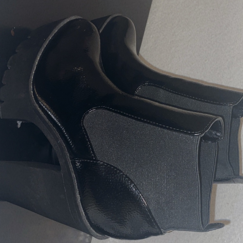 Soda Glove - Ankle Boot